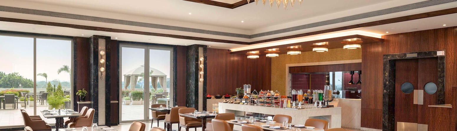 Jasraj Palace Yavatmal Hotel, a member of Radisson Individuals - The Golden Saffron (द गोल्डन सैफ्रॉन)