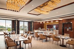 Jasraj Palace Yavatmal Hotel, a member of Radisson Individuals - The Golden Saffron (द गोल्डन सैफ्रॉन)