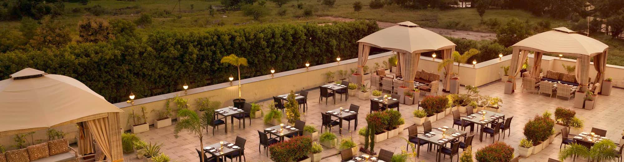 Jasraj Palace Yavatmal Hotel, a member of Radisson Individuals - The Whispering Palm (द व्हिस्परिंग पॉम)