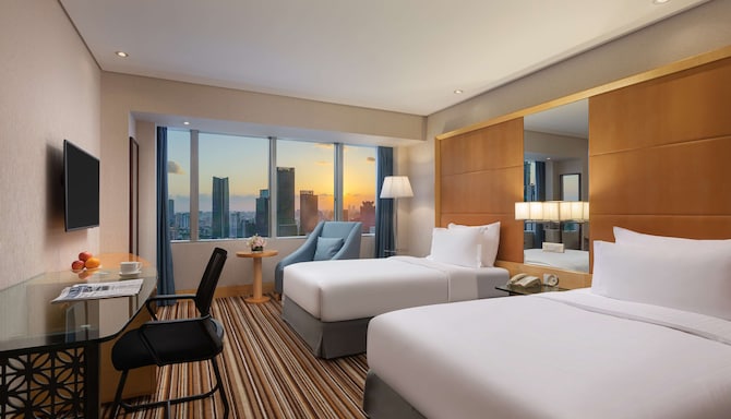 上海新锦江大酒店 - Jin Jiang Tower, Shanghai - 客房/住宿
