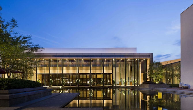 JJ Brand - CITIC Pacific Zhujiajiao Jin Jiang Hotel