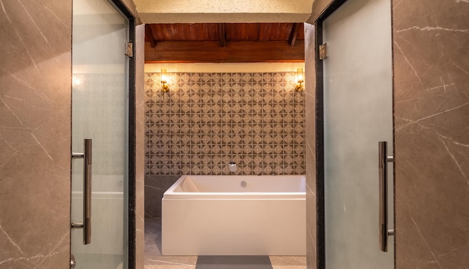 Jungle Home Resort Tadoba, a member of Radisson Individuals Retreats - Villa - 3 bedrooms bath