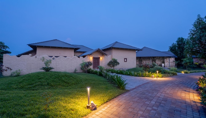 Jungle Home Resort Tadoba, a member of Radisson Individuals Retreats - Villa - 3 bedrooms entrance