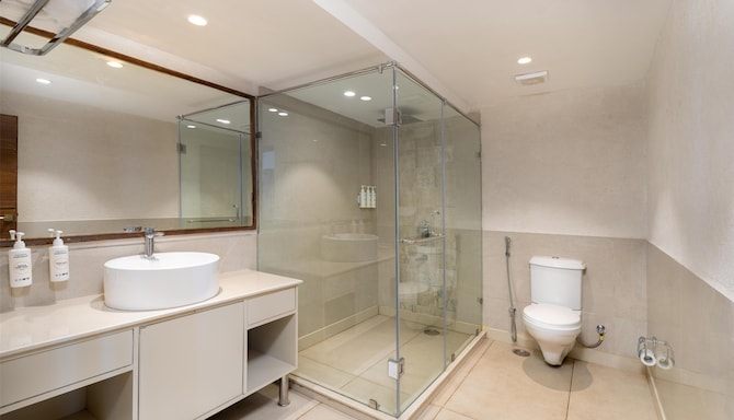 Koti Resort Shimla, a member of Radisson Individuals Retreats - Family Room Bathroom