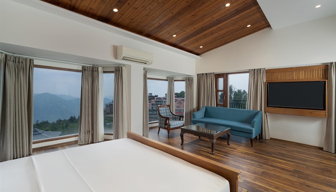 Koti Resort Shimla, a member of Radisson Individuals Retreats - Family Room