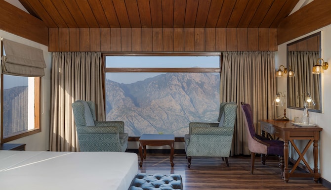 Koti Resort Shimla, a member of Radisson Individuals Retreats - Premium Room Valley View