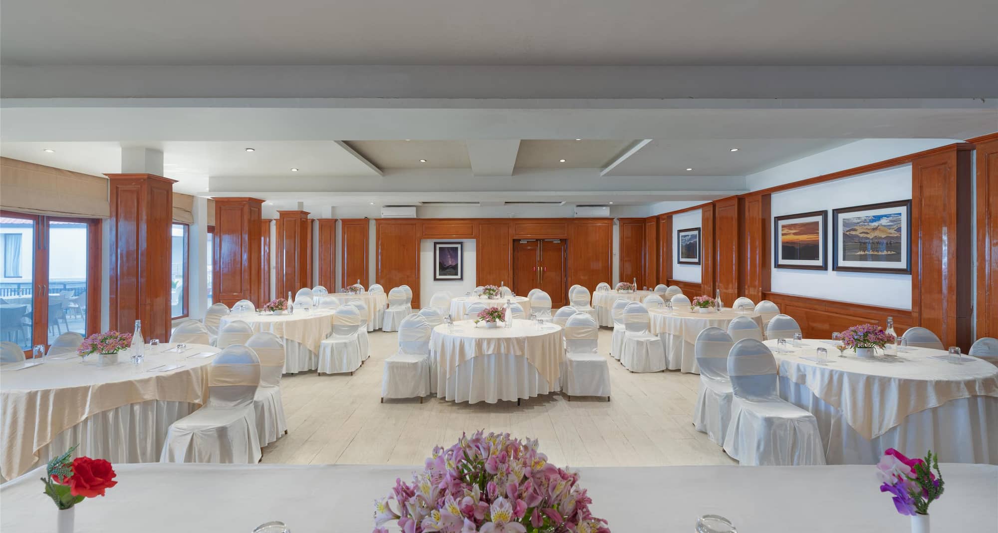 Koti Resort Shimla, a member of Radisson Individuals Retreats - The Summit Banquet Hall