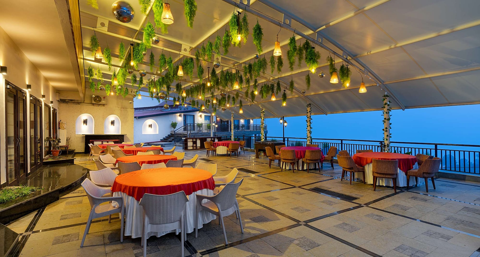 Koti Resort Shimla, a member of Radisson Individuals Retreats - Restaurant