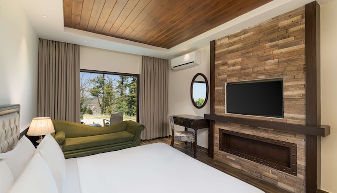 Koti Resort Shimla, a member of Radisson Individuals Retreats - Suite