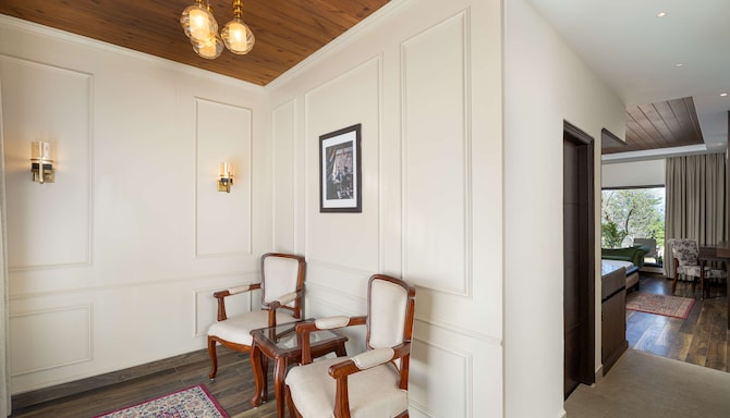 Koti Resort Shimla, a member of Radisson Individuals Retreats - Suite