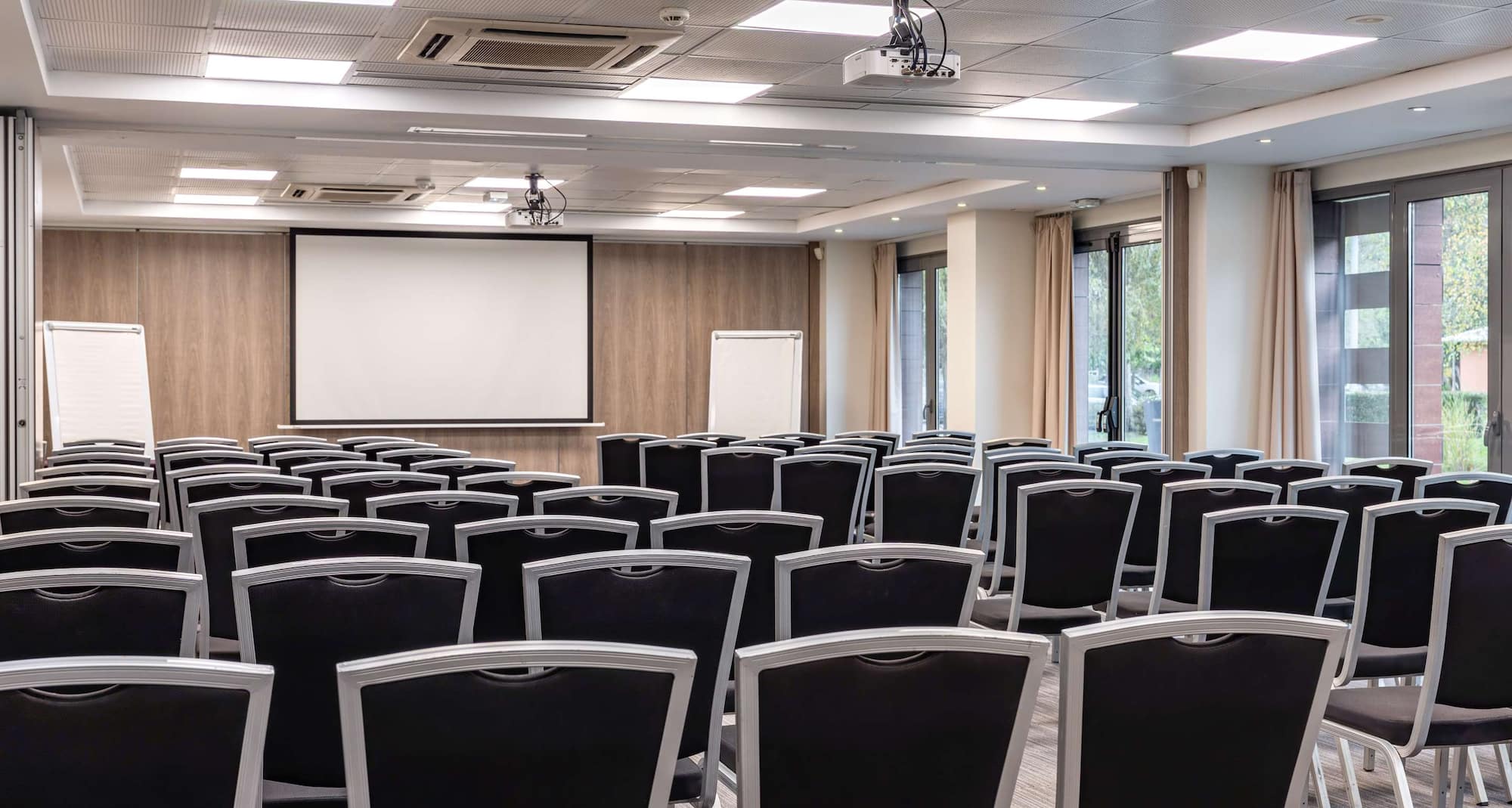 Le Relais de la Malmaison, a member of Radisson Individuals - Meeting Room