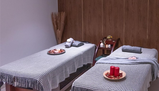 Levatio Suites Muscat, a member of Radisson Individuals - Spa Double