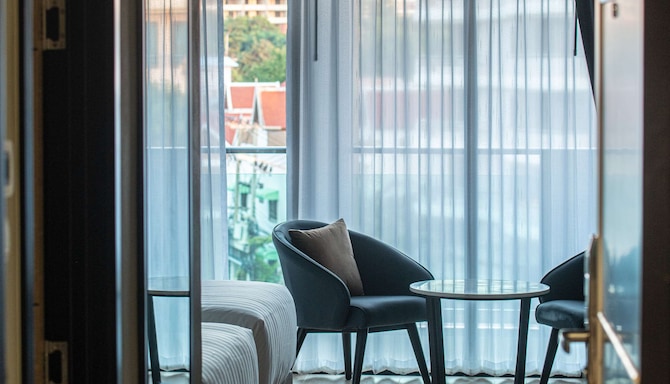 Lewit Hotel Pattaya, a member of Radisson Individuals - Premium Room & Deluxe Room