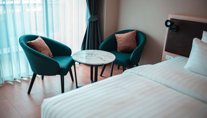 Lewit Hotel Pattaya, a member of Radisson Individuals - Superior Room & Deluxe Room