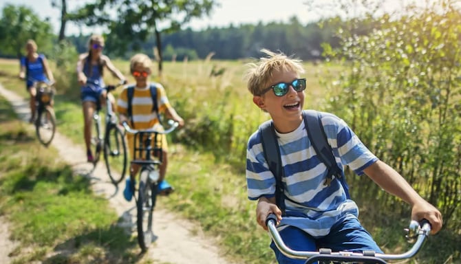 Louvre Hotels - Inspirational landing pages - FAMILLE x