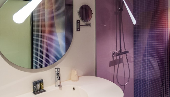 Magic Kloverhuset Harbour Hotel, a member of Radisson Individuals - Single Room Bath