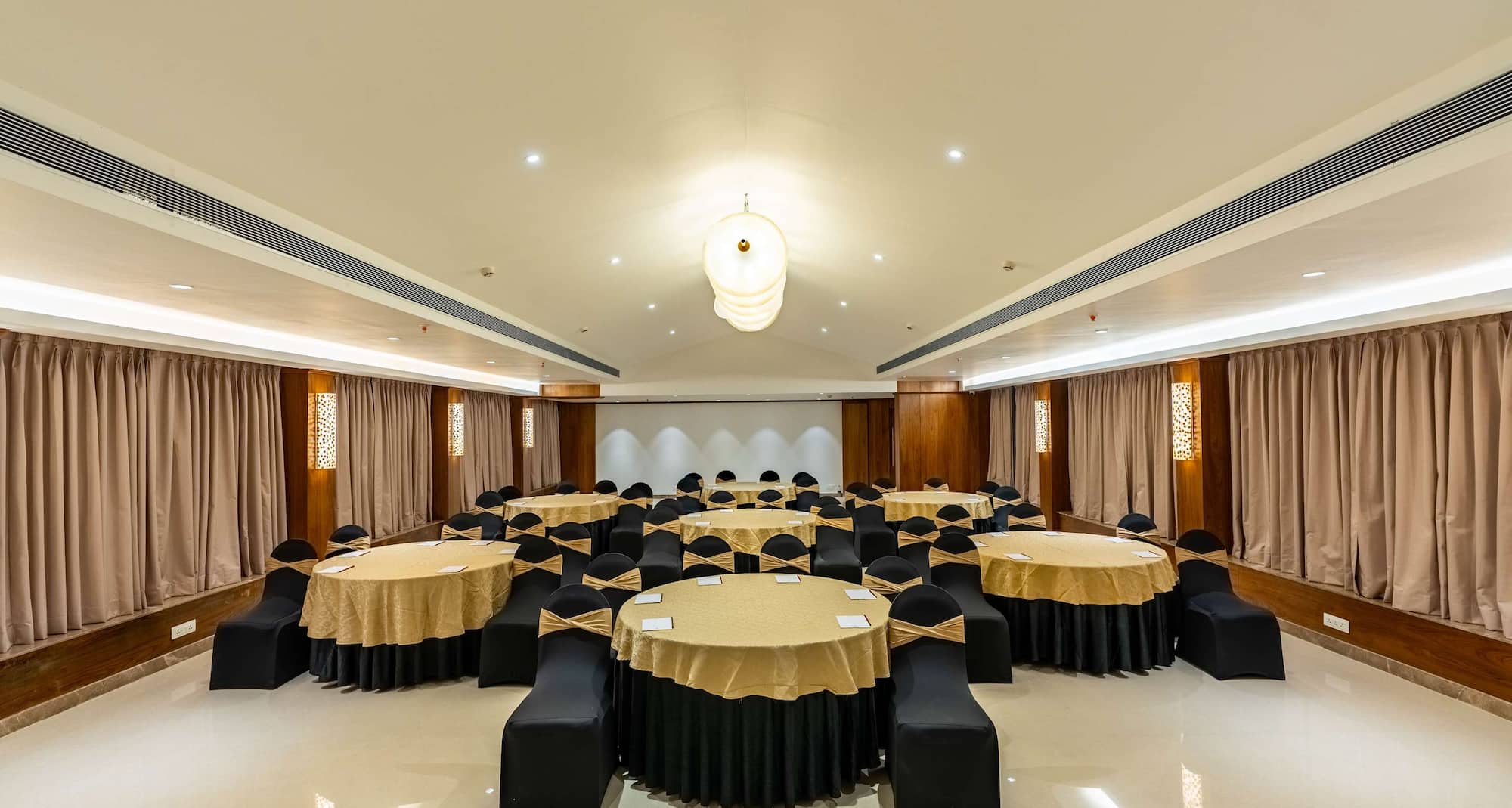 Mandrem Beach Resort, a member of Radisson Individuals Retreats - Coral Banquet Hall