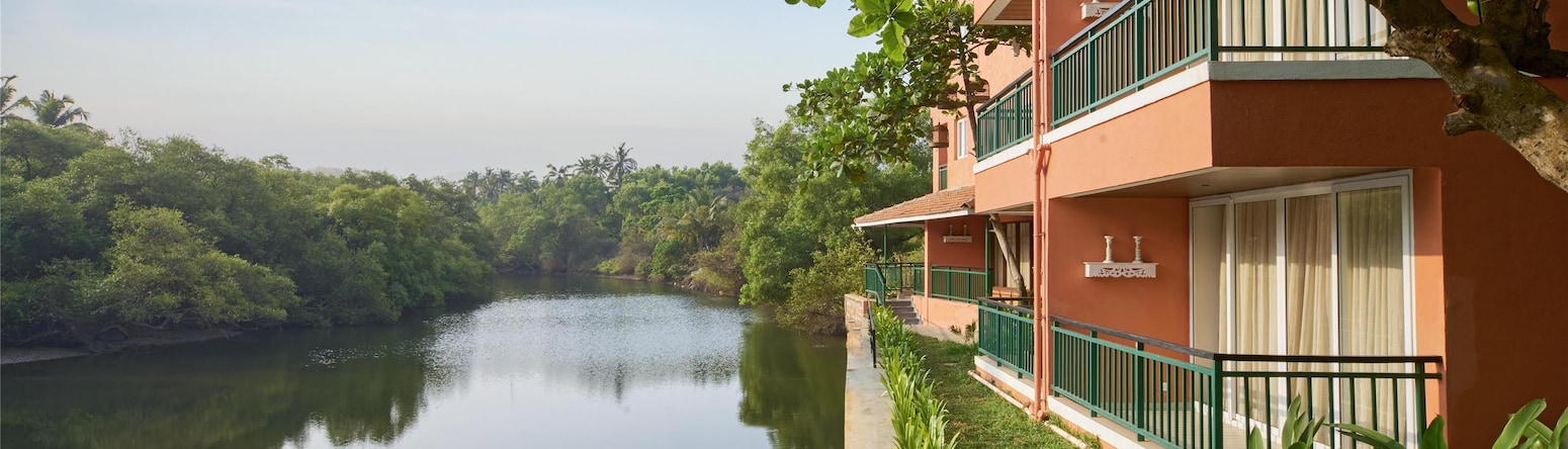 Mandrem Beach Resort, a member of Radisson Individuals Retreats - River view from the hotel