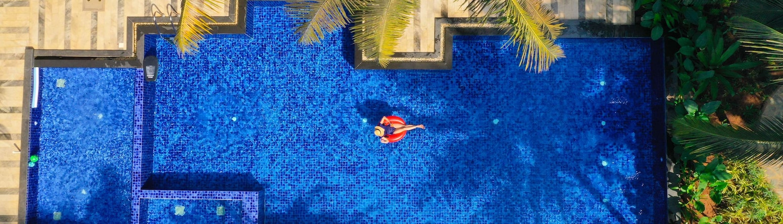 Mandrem Beach Resort, a member of Radisson Individuals Retreats - Pool aerial view