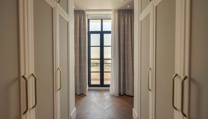 Mansard Riyadh, A Radisson Collection Hotel - Junior Suite wardrobes