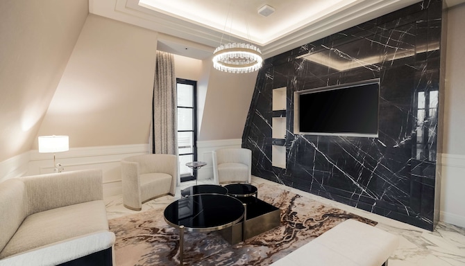 Mansard Riyadh, A Radisson Collection Hotel - Penthouse lounge