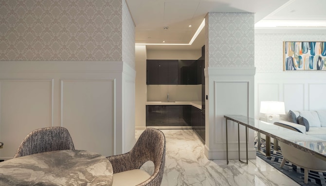 Mansard Riyadh, A Radisson Collection Hotel - Junior Suite dining area