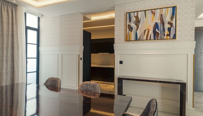 Mansard Riyadh, A Radisson Collection Hotel - Collection Suite