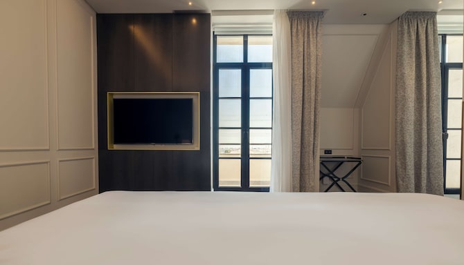 Mansard Riyadh, A Radisson Collection Hotel - Junior suite