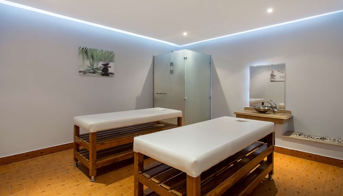 Marina Resort Port Ghalib, a member of Radisson Individuals - Spa