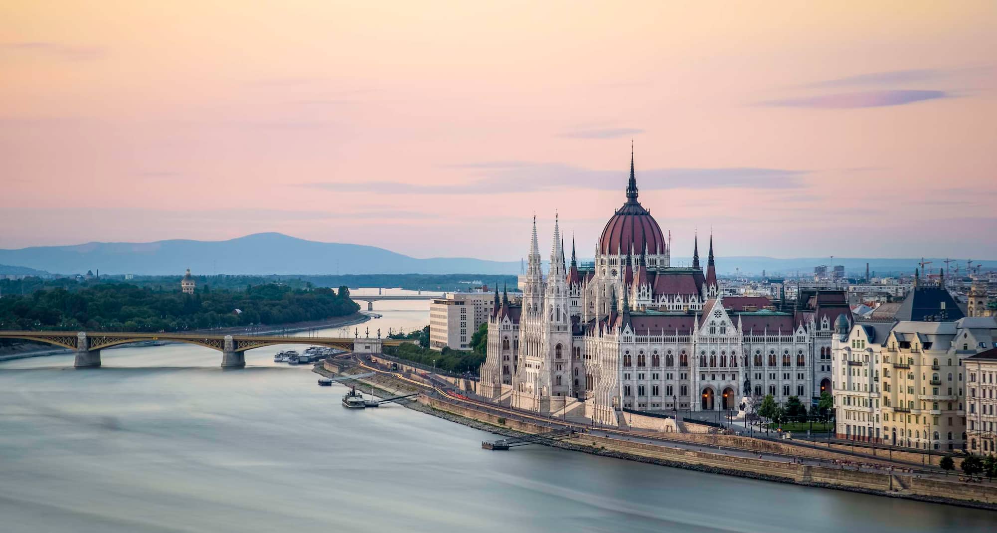 Campañas de marketing CESE - Banner para Budapest