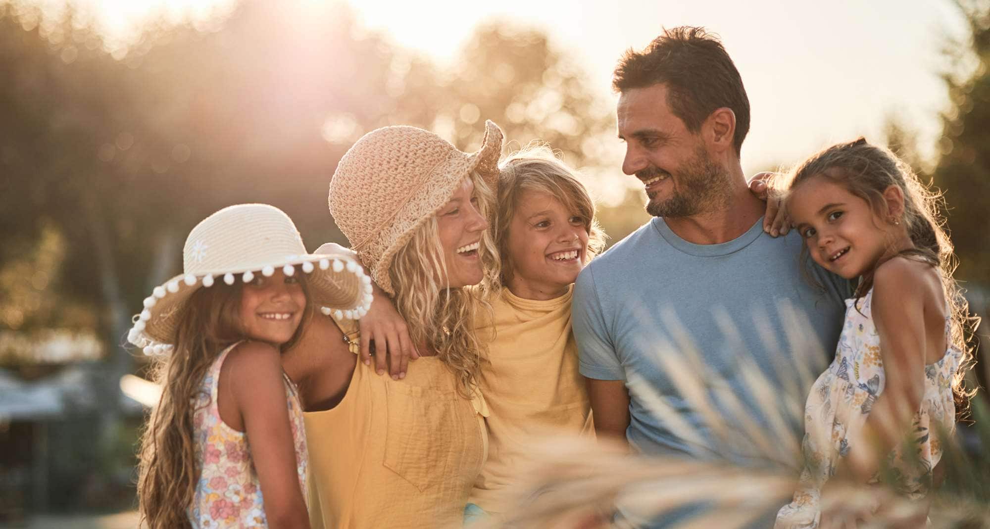 Marketing Campaigns EMEA - BRUZT RH Family Experience Package Campaign x Landing Page Banner