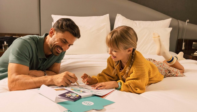 Marketing Campaigns EMEA - BRUZT RH Family Experience Package Campaign Landing Page Kids Welcome Pack Module