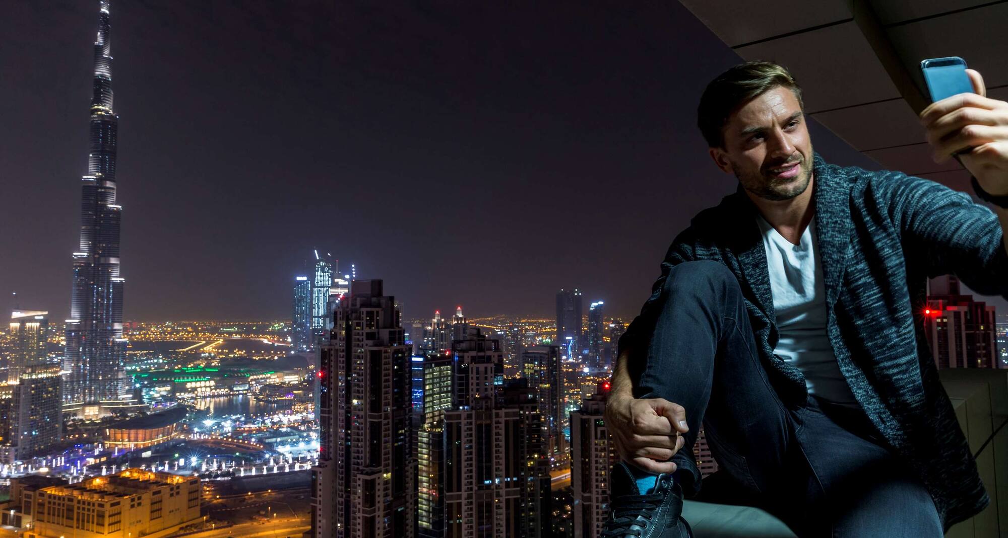 Marketing Campaigns MEA - Burj Khalifa sefie