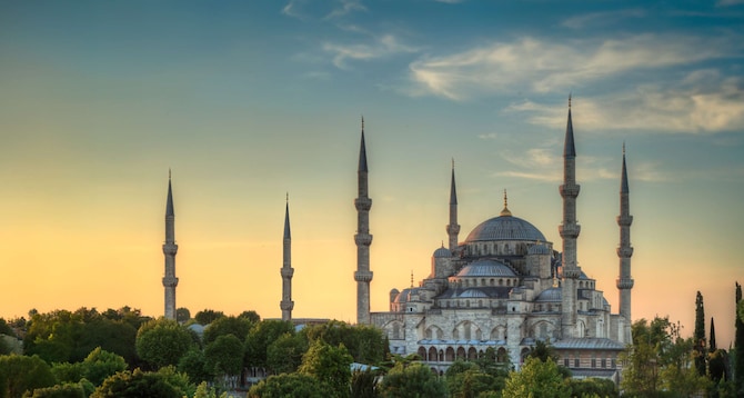 Marketing Campaigns META+MED - BRUZT Destination campaign Istanbul Historic x web