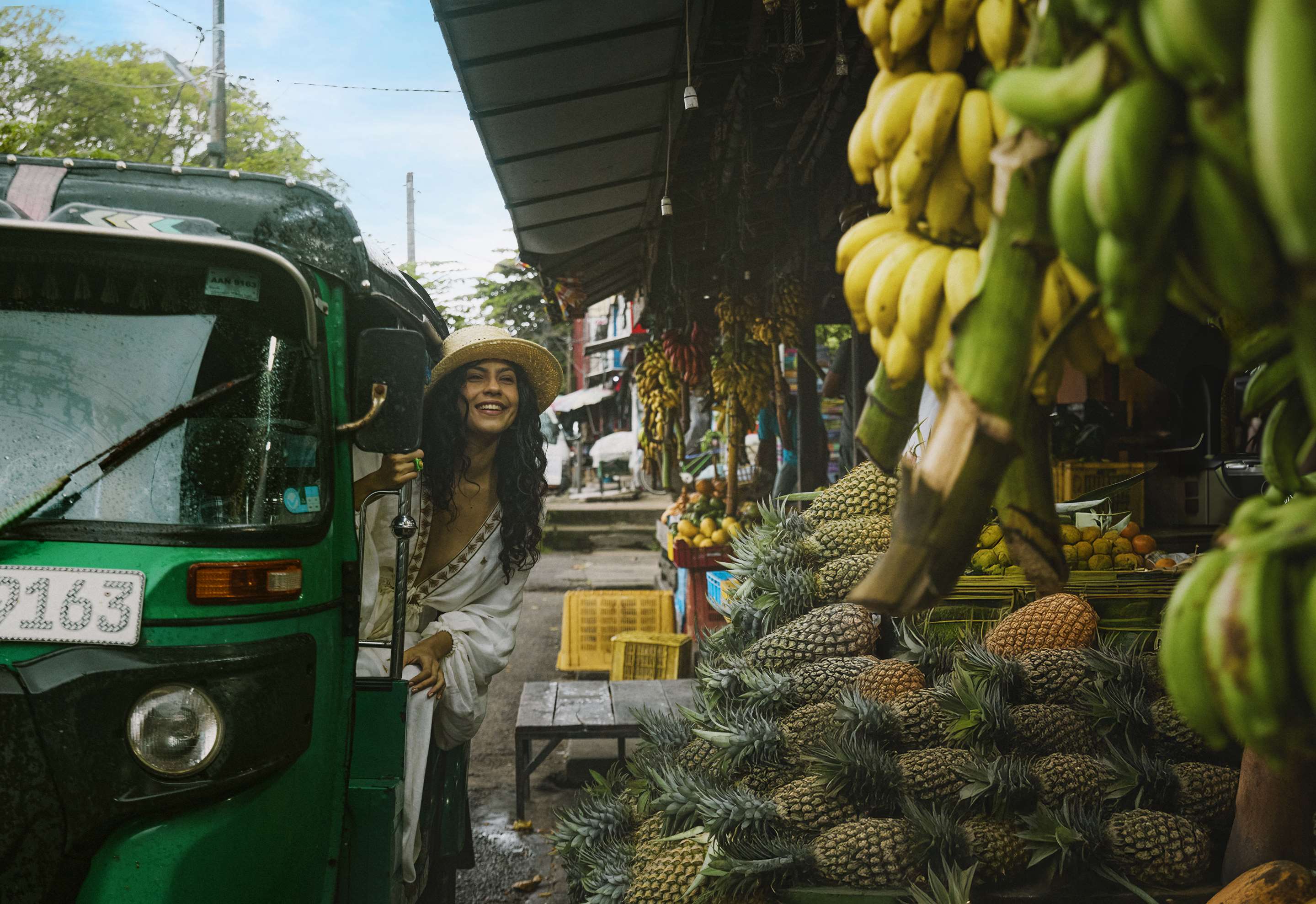 A city center tour in Galle
