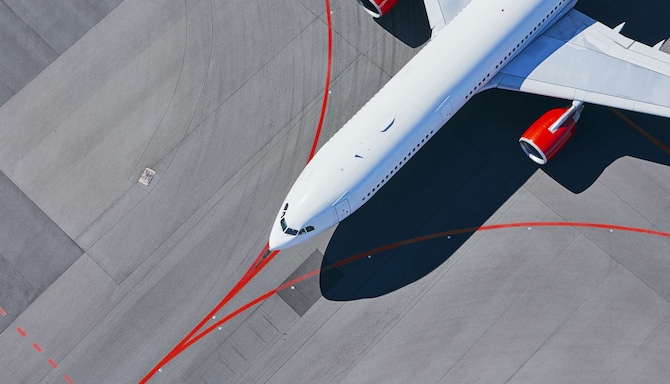 Radisson RED - Airplane with red turbines