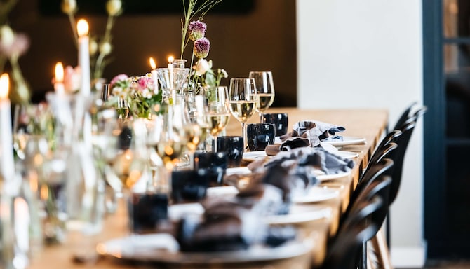 Meetings and Events - Hotel generic - MandE - Generic - Restaurants - Dinner table decor