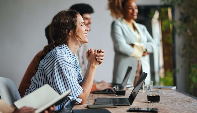 Meetings and Events - web only - Main visual girl left