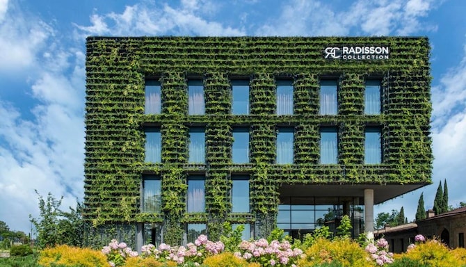 Meetings and Events - web only - radisson net zero initiative