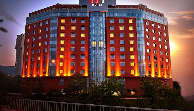 Metropolitan Hotel Sofia, a member of Radisson Individuals - Exterior