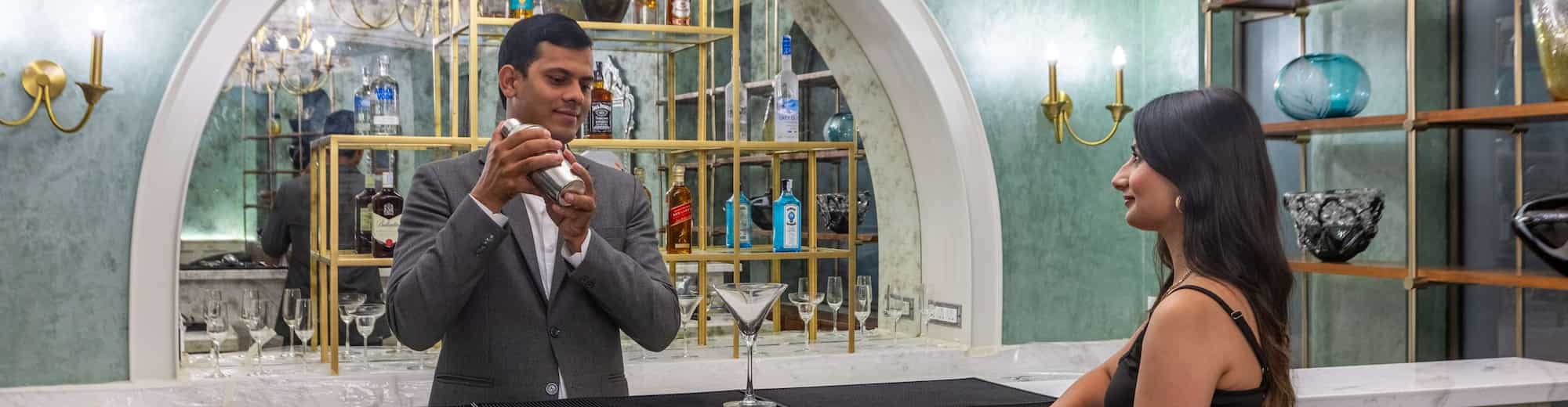 Namah Nainital, a member of Radisson Individuals Retreats - लाइफस्टाइल बार