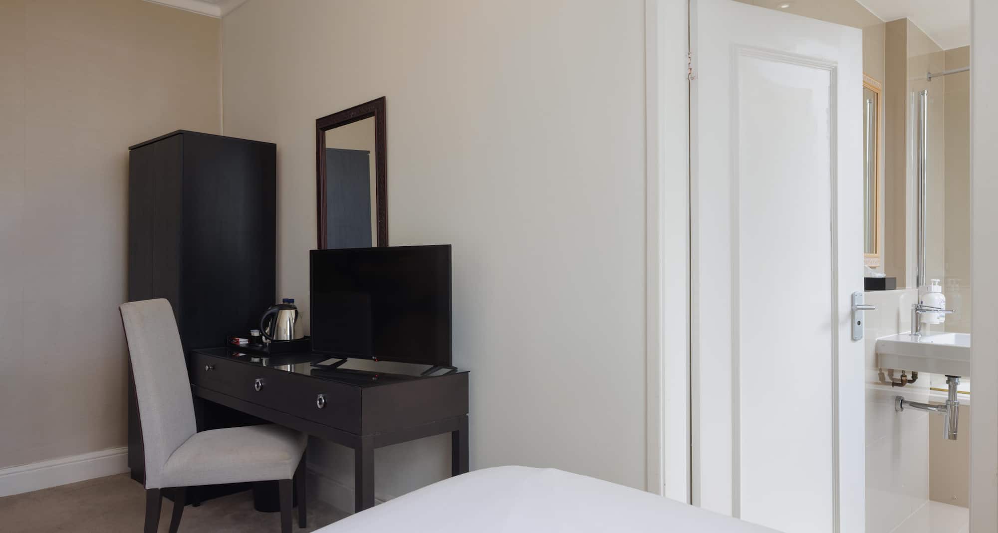 New Bath Hotel & Spa, a member of Radisson Individuals - Single Room