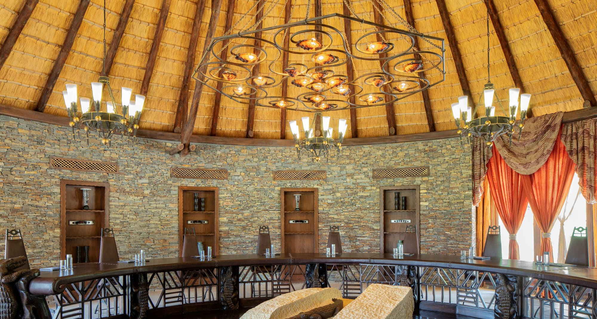 Nofa Riyadh, A Radisson Collection Resort - قاعة الاجتماعات