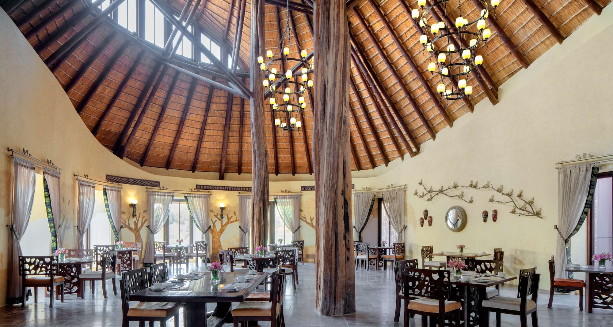 Nofa Riyadh, A Radisson Collection Resort - مطعم