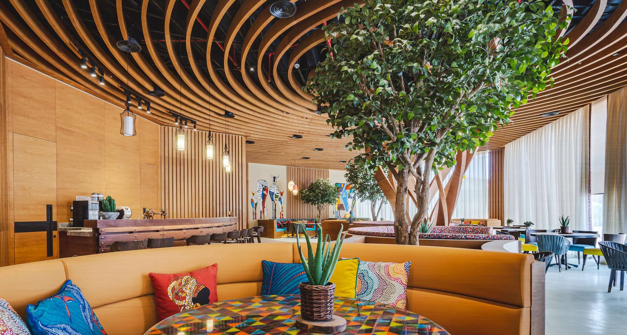 منتجع نوفا الرياض، راديسون كوليكشن - المطعم