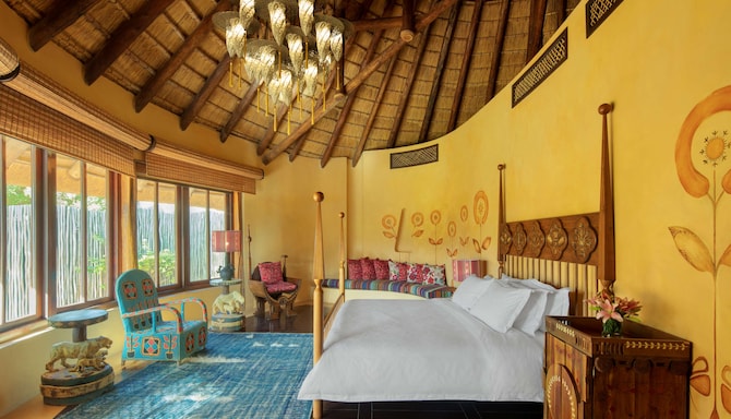 Nofa Riyadh, A Radisson Collection Resort - Royal Villa - Bedroom