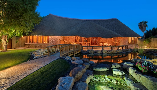 Nofa Riyadh, A Radisson Collection Resort - Royal Villa - Private Pool & Garden