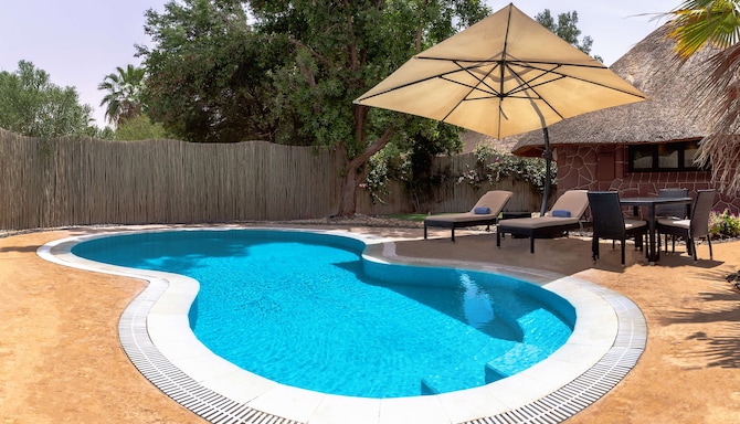 Nofa Riyadh, A Radisson Collection Resort - Bungalow pool