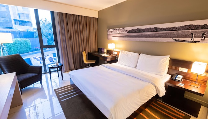 Noom Hotel Dakar Sea Plaza, a member of Radisson Individuals - Superior Room with Balcony - Sea View