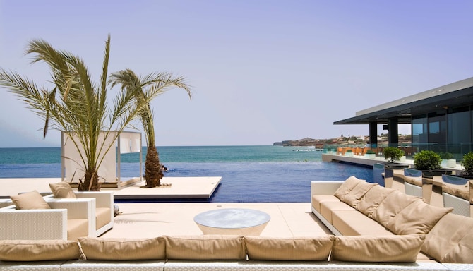 Radisson Blu Hotel, Dakar Sea Plaza - Pool Terrace